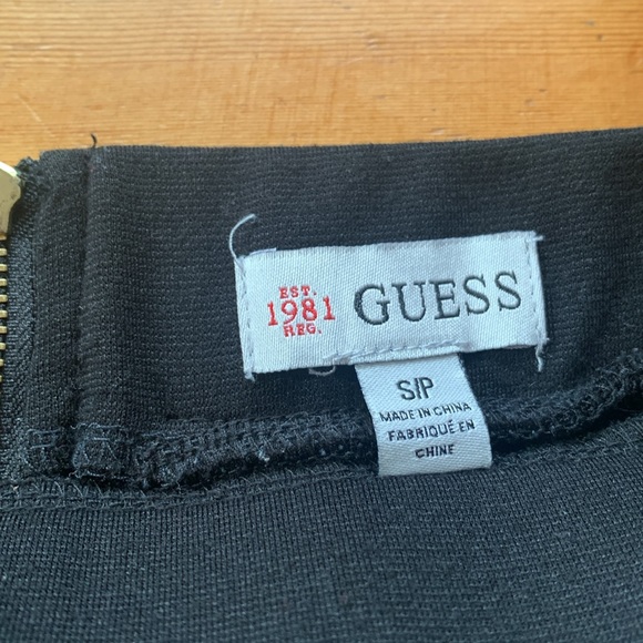 Black skirt with lace front insert - Picture 2 of 4